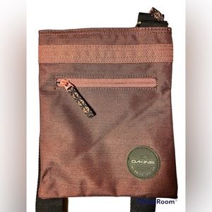 Dakine Jive Crossbody Bag‎ Shoulder Purse Adjustable Strap